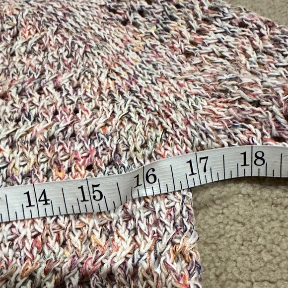 Like New! White House Black Market Colorful Knit Top - Picture 6 of 7